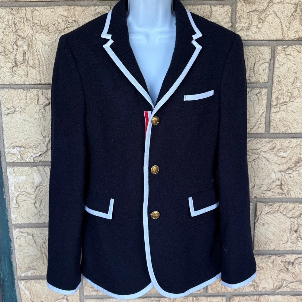 Neiman Marcus Wool Woman’s Black Blazer White Trim Size Small - Picture 3 of 15